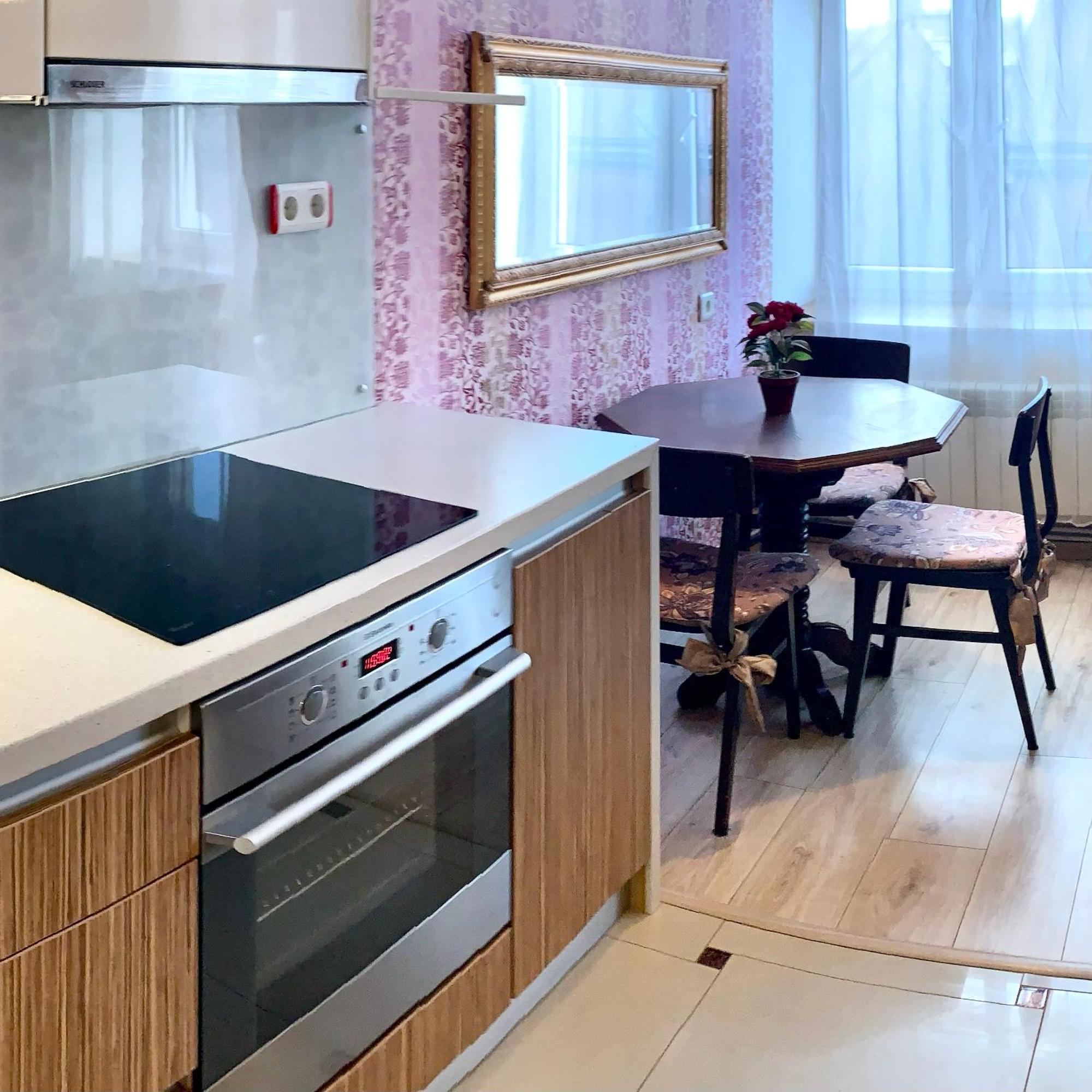 Fresh&Cozy Apartment, Parking Free, 15 Min Walk To Center Riga Ngoại thất bức ảnh